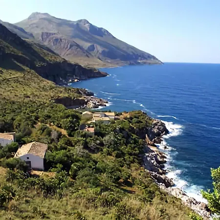 Casa La Luna Casevanze Daniele Furco Castellammare del Golfo